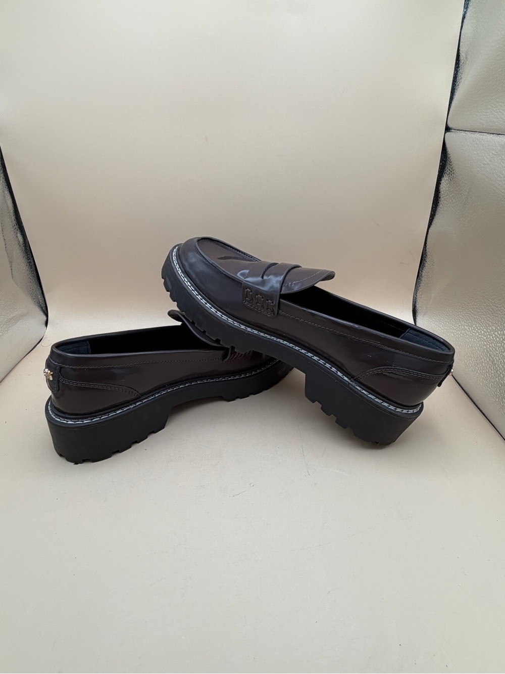 Calvin Klein Suzie Casual Lug Sole Loafers - Women’s Size 8.5 - Picture 6 of 8